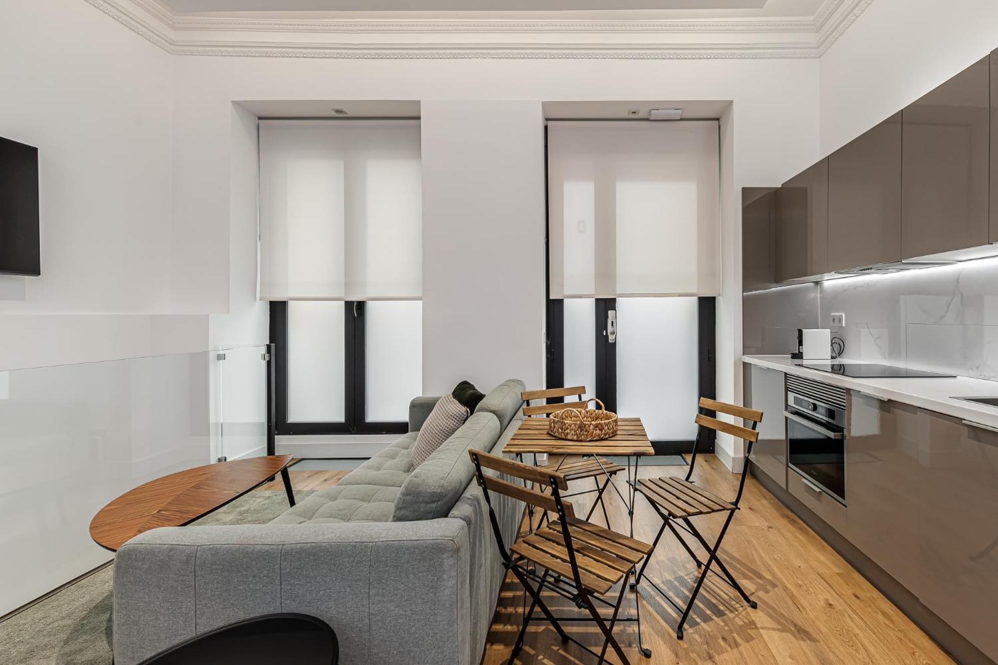 Waou Essence I Anton Martin Apartment Madrid Luaran gambar